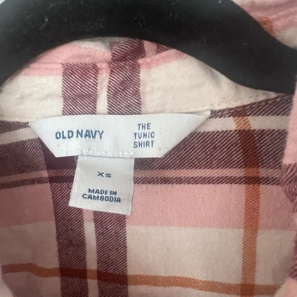 Old Navy Pink White Burgundy Plaid Flannel The Tunic Shirt Size X Small - Picture 2 of 4